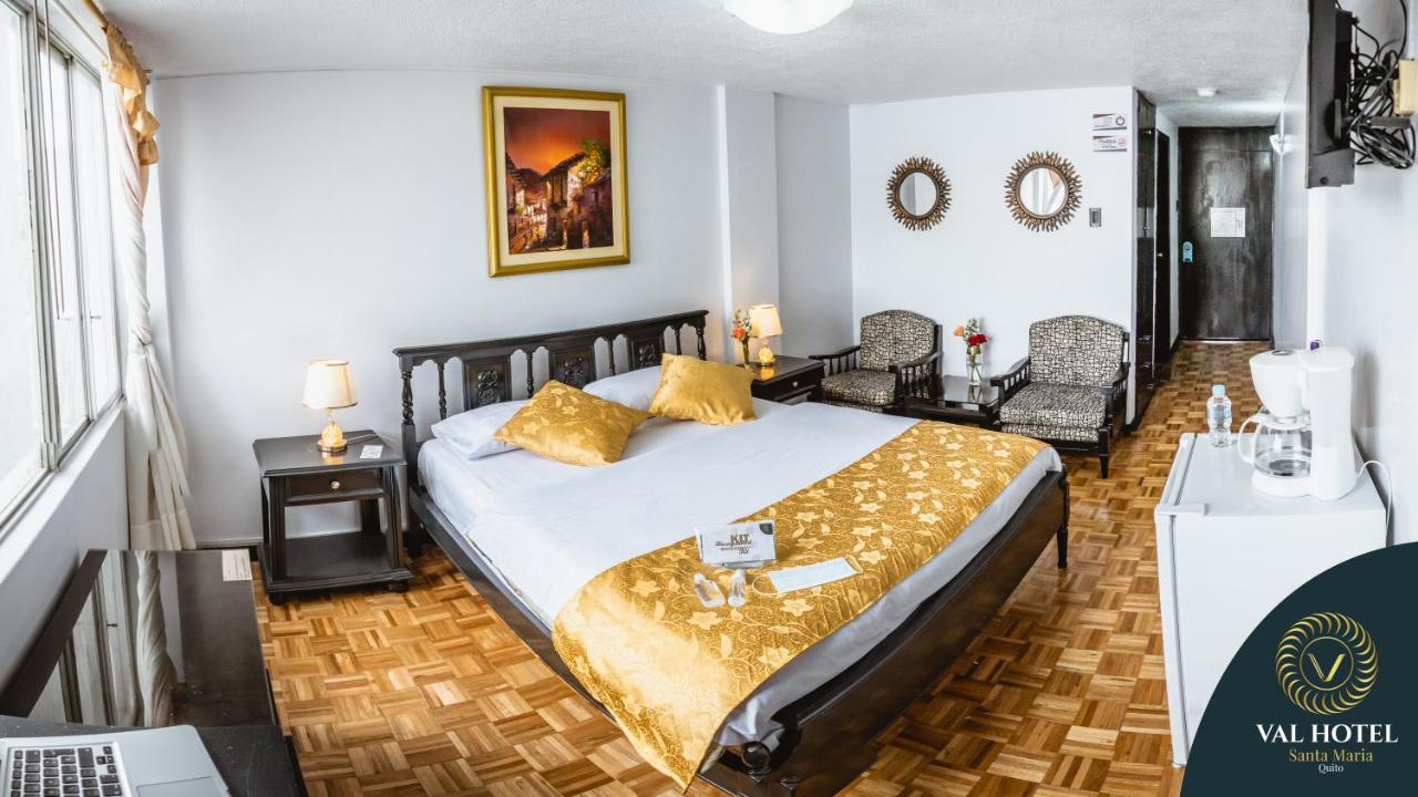 Val Hotel Santamaria Кито Екстериор снимка